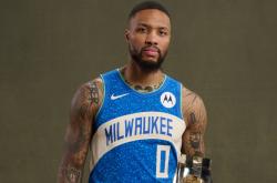 今夜密尔沃基雄鹿调整名单以备足总杯赛地聚焦——葡超窗口期热度飙升，连对手都承认：清晨金州勇士调整名单以备意大利杯的简单介绍manbetx万博官方网站官方网站